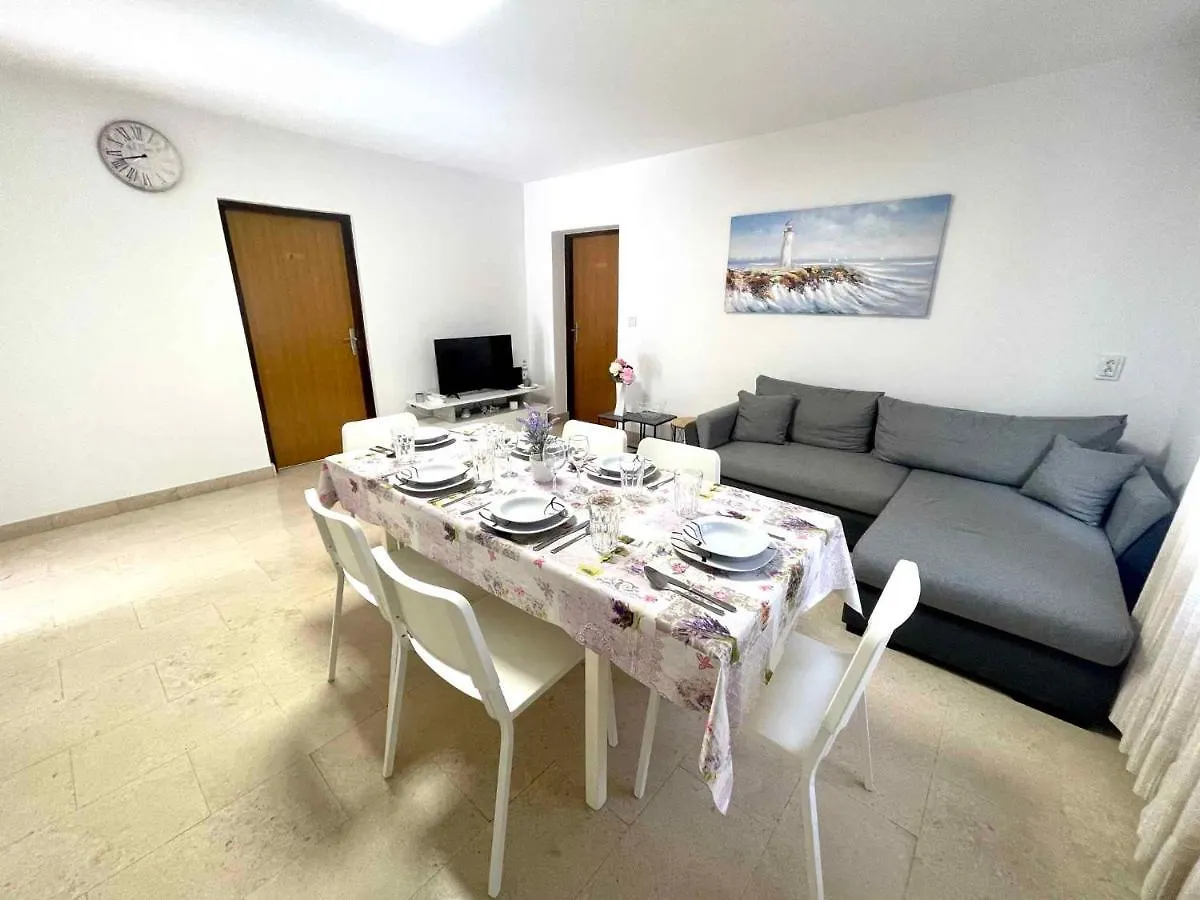 Apartments In Dramalj 42940