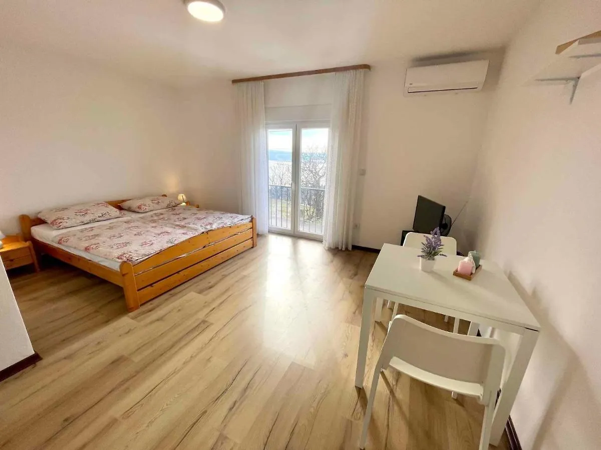 Apartments In Dramalj 42940 Croatia